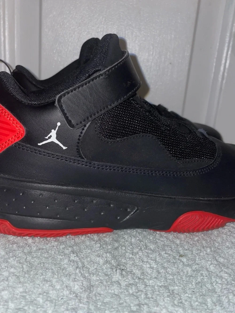 Jordan Kids Black and Red Sneakers